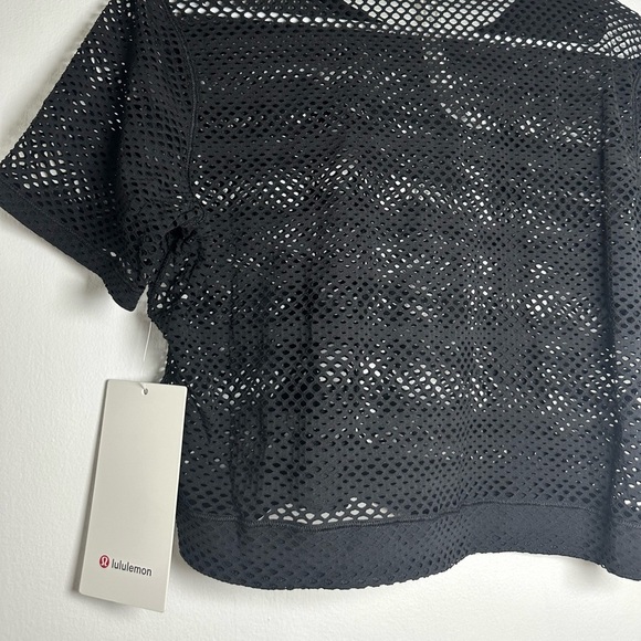 Lululemon Sweat Your Heart Out T-Shirt, Size 6 - Picture 5 of 6